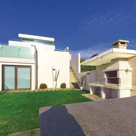 Four-bedroom Holiday In Nyaraló *