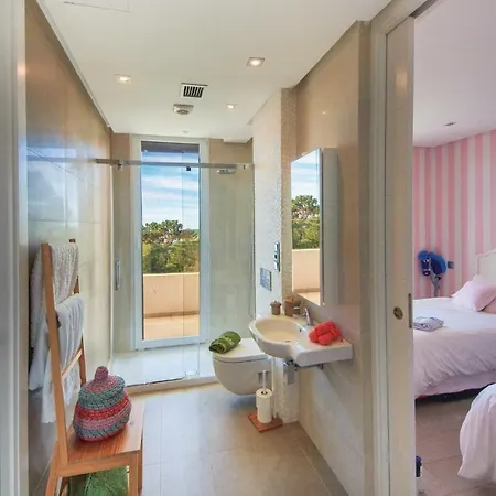 Four-bedroom Holiday In